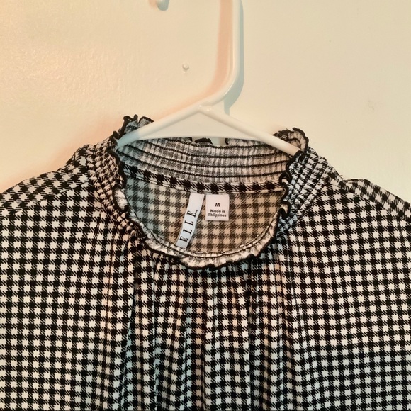 NWT Elle sleeveless smock neck blouse - Picture 2 of 6